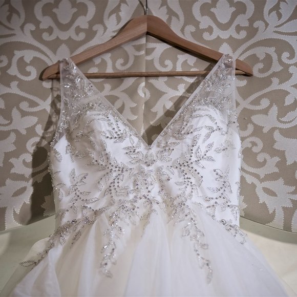 Amelie Maggie Sottero Wedding Dress - Picture 3 of 8